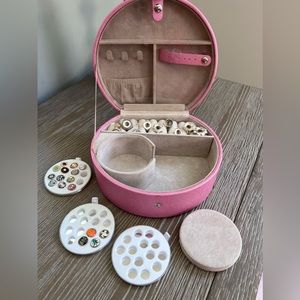 Kameleon rings, jewel pop, storage display case